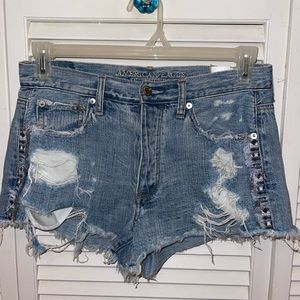 American eagle vintage jean shorts. Never worn!